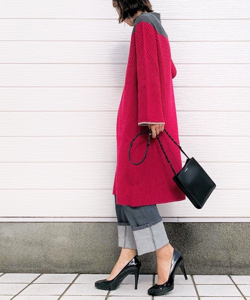 Q（キュー）の「ホールガーメント 地柄ハイネックバイカラーワンピース（ワンピース・レディース・グレー×ピンク/ベージュ×ブラック・MEDIUM）」の3枚目の写真