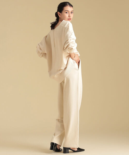 Ray BEAMS（レイビームス）の「Ray BEAMS / スウェット スリットネック プルオーバー（スウェット・レディース・ブラック/ベージュ/グリーン系その他2・ONE SIZE）」の20枚目の写真