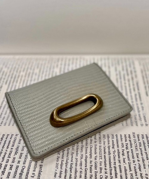 TOFF&LOADSTONE(トフアンドロードストーン)の「【TOFF&LOADSTONE】2つ折りオーバル デリスリザード・ウォレット(SB)(財布・レディース・グレー・FREE)」の1枚目の写真