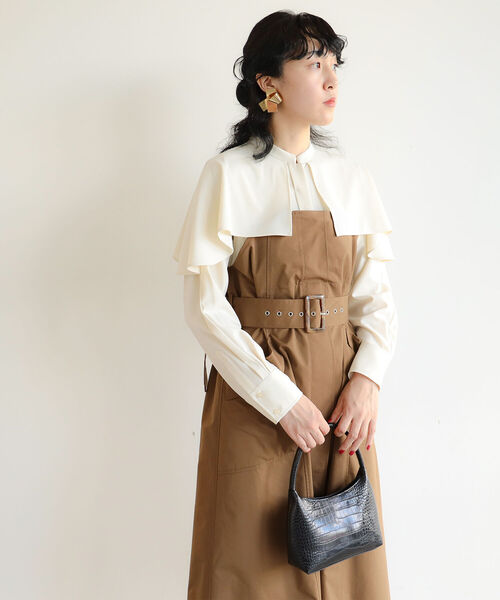 Ray BEAMS（レイビームス）の「RBS / ヨーク レイヤー キリカエ ワンピース（ワンピース・レディース・ブラック/ブラウン・1/0）」の2枚目の写真