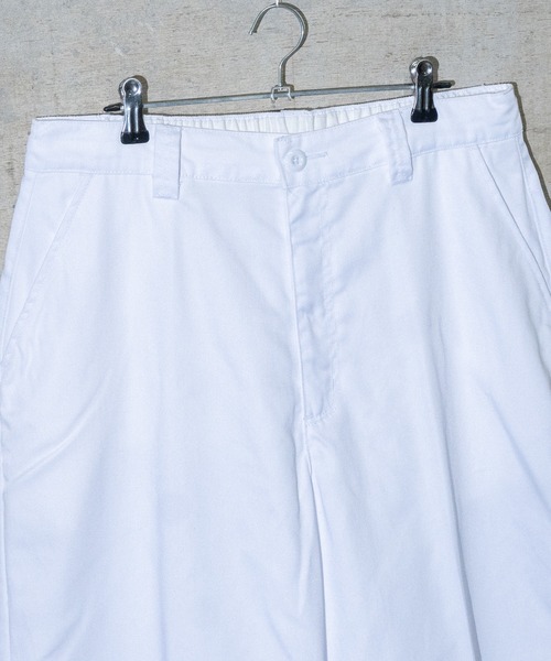 JOHN'S CLOSET（ジョンズクローゼット）の「【13】TCツイル イージーワイドチノパンツ（チノパンツ・メンズ・ブラック/グリーン/ブラウン/ブルー/オフホワイト・LARGE/MEDIUM）」の6枚目の写真