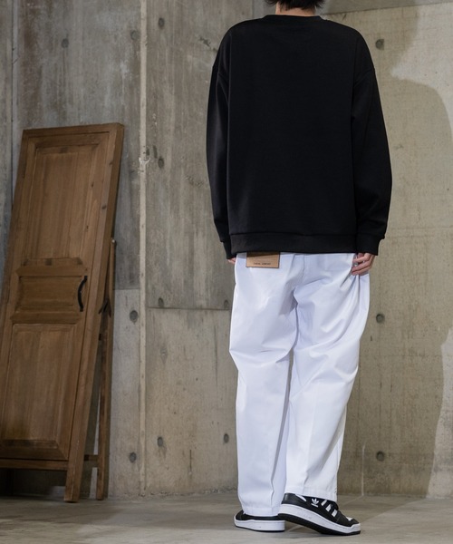 JOHN'S CLOSET（ジョンズクローゼット）の「【13】TCツイル イージーワイドチノパンツ（チノパンツ・メンズ・ブラック/グリーン/ブラウン/ブルー/オフホワイト・LARGE/MEDIUM）」の17枚目の写真
