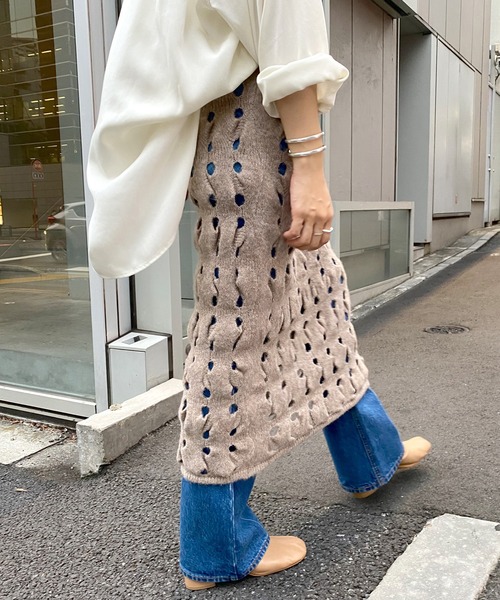 SHENERY（シーナリー）の「透かし編みレイヤードニットスカート（スカート・レディース・ベージュ/オフホワイト・FREE）」の12枚目の写真