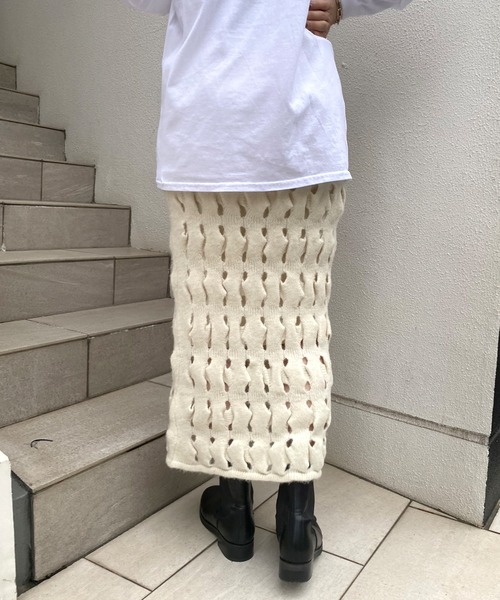 SHENERY（シーナリー）の「透かし編みレイヤードニットスカート（スカート・レディース・ベージュ/オフホワイト・FREE）」の6枚目の写真