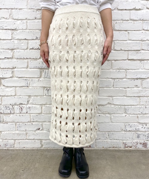 SHENERY（シーナリー）の「透かし編みレイヤードニットスカート（スカート・レディース・ベージュ/オフホワイト・FREE）」の14枚目の写真