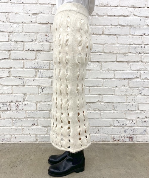 SHENERY（シーナリー）の「透かし編みレイヤードニットスカート（スカート・レディース・ベージュ/オフホワイト・FREE）」の15枚目の写真