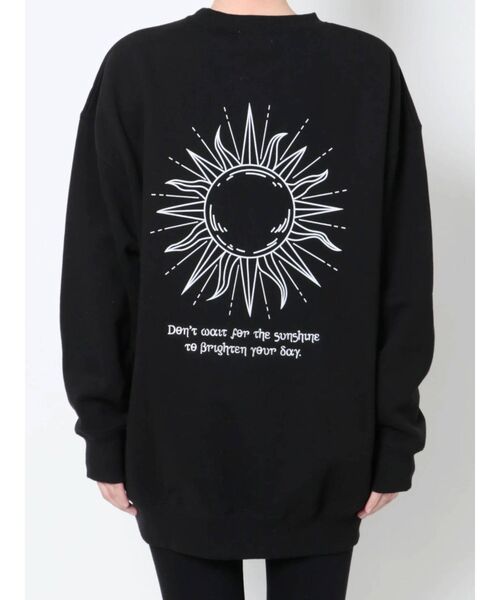 EVRIS（エヴリス）の「SUNNY GRAPHIC スウェットプルオーバー（スウェット・レディース・ホワイト/ブラック/グレー・FREE）」の15枚目の写真
