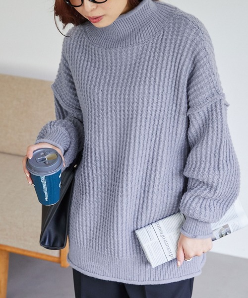 Chaco closet(チャコ クローゼット)の「ロールネックニットプルオーバー(ニット/セーター・レディース・オレンジ/ブルー/アイボリー/ピンク/グレー/グリーン・FREE)」の4枚目の写真