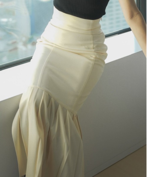 LOPEW（ロピュ）の「プリーツヘムマーメイドSK（スカート・レディース・ホワイト/ブラック/ネイビー/アイボリー・SMALL/MEDIUM）」の20枚目の写真