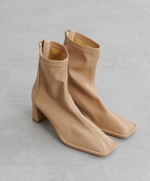 natural couture（ナチュラルクチュール）の「コーデにトレンド感をプラス/アウトステッチストレッチブーツ（ブーツ・レディース・ベージュ/ブラック/アイボリー・MEDIUM/LARGE）」の7枚目の写真
