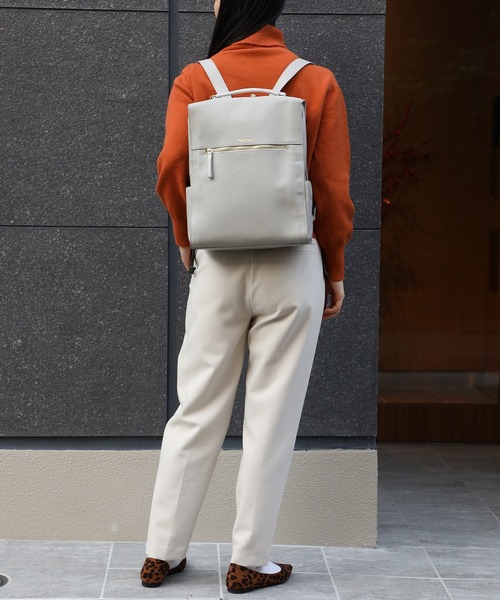 Legato Largo(レガートラルゴ)の「【Legato Largo】LG-E1312 PC収納リュック(バックパック/リュック・レディース・ライトグレー/ブラック/ネイビー/ブラウン/キャメル・FREE)」の22枚目の写真