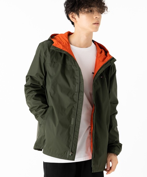 TOMMY HILFIGER(トミーヒルフィガー)の「トミーヒルフィガー ナイロン 薄手 ジャケット(マウンテンパーカー・メンズ・オリーブ/ブラック/ベージュ/グレー・M/S/XL/L/XXL)」の9枚目の写真