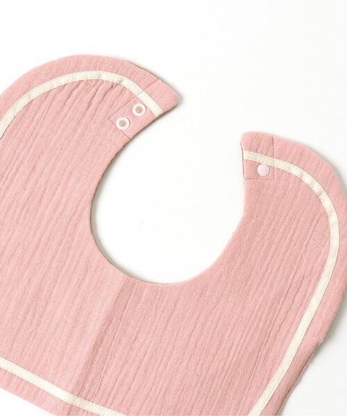 Ampersand（アンパサンド）の「【premier】 ダブルガーゼふんわりスタイ（スタイ/よだれかけ・キッズ・ピンク/オフホワイト・90）」の4枚目の写真