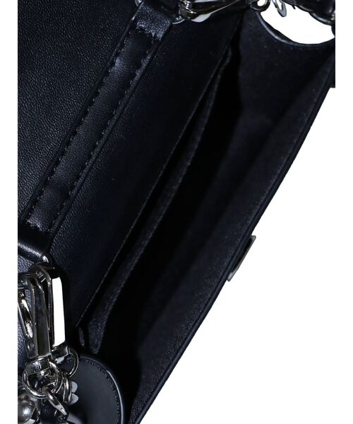 EMODA（エモダ）の「チェーンショルダーミニバッグ（ハンドバッグ・レディース・ブラック/ホワイト・FREE）」の10枚目の写真