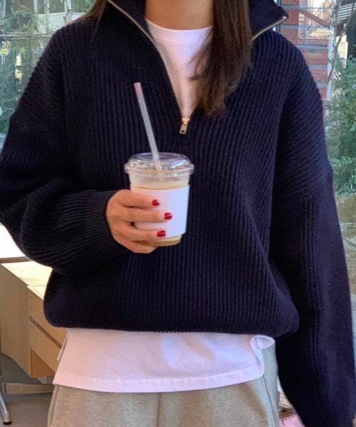SEN TOKYO(セントーキョー)の「1枚でスタイリング映え。ハーフジッパーニットプルオーバー(ニット/セーター・レディース・アイボリー/ブルー/ピンク/ネイビー・FREE)」の3枚目の写真