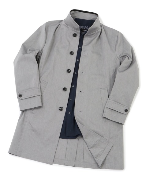 MEN'S BIGI（メンズビギ）の「コットンポリエステルストレッチドビースタンドカラーコート（ステンカラーコート・メンズ・グレー/サックスブルー/ベージュ/ネイビー・02/03/04/01）」の2枚目の写真