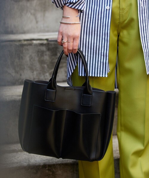 FREAK'S STORE（フリークスストア）の「【限定展開】2ポケットハンドバッグ（ハンドバッグ・レディース・ブラウン/ブラック/ブルーグリーン・ﾌﾘ-）」の2枚目の写真