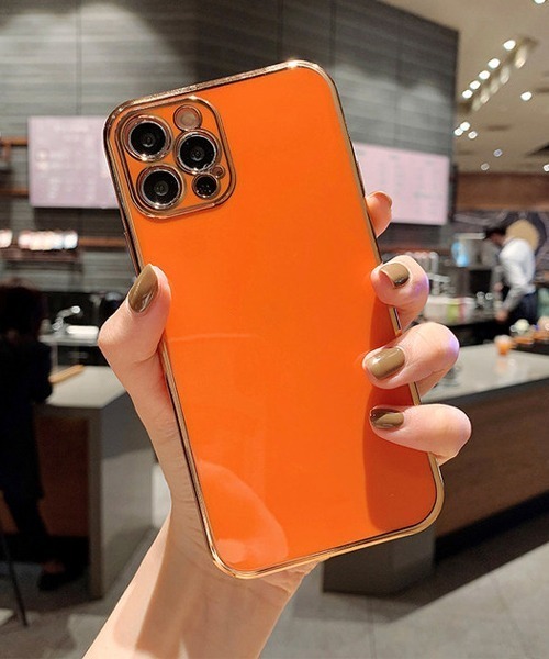 Mayree(メイリー)の「【urge select】シンプル ゴールドデザイン iPhoneケース【15色展開/iPhoneシリーズ/各種機種対応】 (ストラップホールあり)(スマホケース/カバー・レディース・ブラック/ライトピンク/ダークグリーン/ブルー/ホワイト/ブラウン/グリーン/ミント/ネイビー/パープル/ピンク系その他2/オレンジ・T/U/V/J/K/N/O/P/Q/R/W/I/E/H/B/D/G/F/A/C)」の12枚目の写真