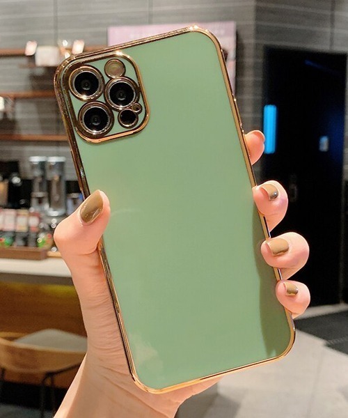 Mayree(メイリー)の「【urge select】シンプル ゴールドデザイン iPhoneケース【15色展開/iPhoneシリーズ/各種機種対応】 (ストラップホールあり)(スマホケース/カバー・レディース・ブラック/ライトピンク/ダークグリーン/ブルー/ホワイト/ブラウン/グリーン/ミント/ネイビー/パープル/ピンク系その他2/オレンジ・T/U/V/J/K/N/O/P/Q/R/W/I/E/H/B/D/G/F/A/C)」の6枚目の写真