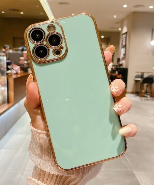 Mayree(メイリー)の「【urge select】シンプル ゴールドデザイン iPhoneケース【15色展開/iPhoneシリーズ/各種機種対応】 (ストラップホールあり)(スマホケース/カバー・レディース・ブラック/ライトピンク/ダークグリーン/ブルー/ホワイト/ブラウン/グリーン/ミント/ネイビー/パープル/ピンク系その他2/オレンジ・T/U/V/J/K/N/O/P/Q/R/W/I/E/H/B/D/G/F/A/C)」の7枚目の写真