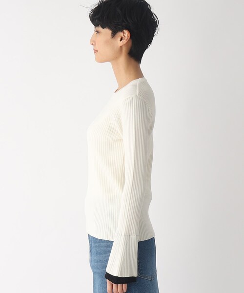 OPAQUE.CLIP（オペークドットクリップ）の「◆配色フレア スリーブリブニット（ニット/セーター・レディース・オフホワイト/ベージュ/ネイビー・36/40/38）」の20枚目の写真