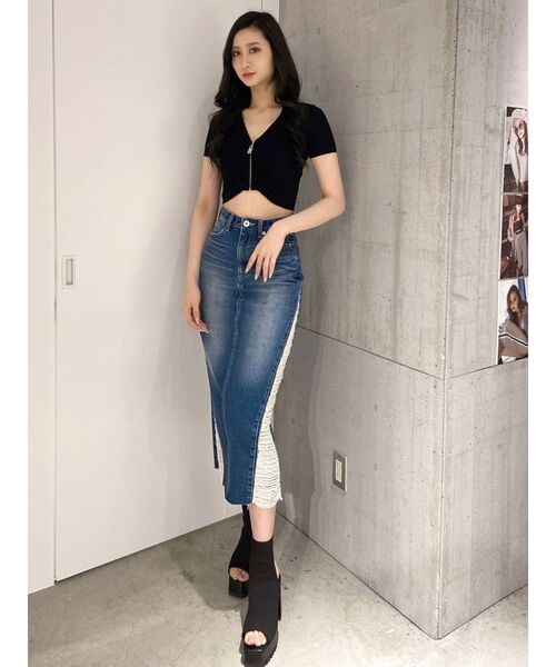 GYDA(ジェイダ)の「ハイウエストサイドクラッシュSWITCHINGデニムLONGスカート(デニムスカート・レディース・ブルー/ライトブルー・SMALL/MEDIUM)」の6枚目の写真