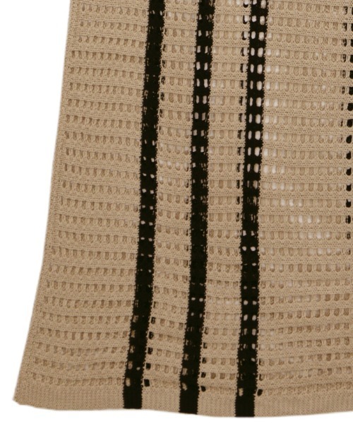 select MOCA（セレクトモカ）の「メッシュ編みニットキャミワンピース（ワンピース・レディース・ベージュ/ネイビー・FREE）」の10枚目の写真