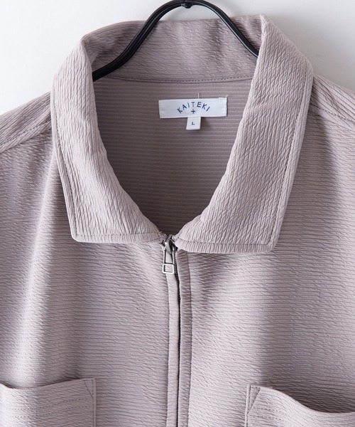 LB/S (エルビーエス)の「【KAITEKI+/カイテキプラス】ドライタッチ 吸水速乾 ストレッチ イージーケア ドライリップル ジップブルゾン オーバーシャツ フロントジップシャツ(シャツ/ブラウス・メンズ・ネイビー/ベージュ/ブラック・X-LARGE/LARGE/MEDIUM)」の7枚目の写真
