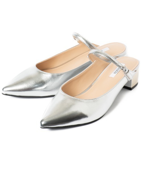 R&E(アールアンドイー)の「【REZOY】ワンベルトポインテッドトゥLOWヒールパンプス(パンプス・レディース・ライトグレー/ブラック/シルバー/アイボリー・LL/S/M/L)」の10枚目の写真