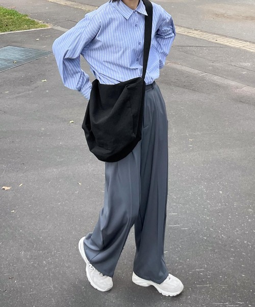 Chillfar（チルファー）の「ショルダーバッグ（ショルダーバッグ・レディース・ブラック/ホワイト・FREE）」の17枚目の写真