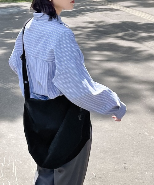 Chillfar（チルファー）の「ショルダーバッグ（ショルダーバッグ・レディース・ブラック/ホワイト・FREE）」の14枚目の写真