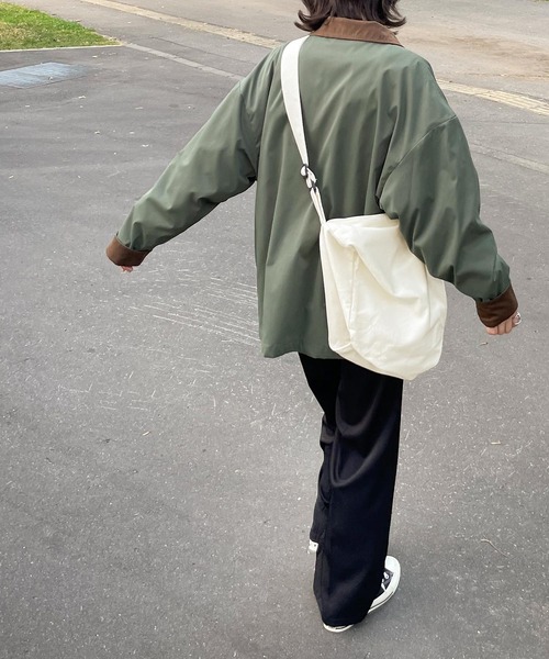 Chillfar（チルファー）の「ショルダーバッグ（ショルダーバッグ・レディース・ブラック/ホワイト・FREE）」の4枚目の写真