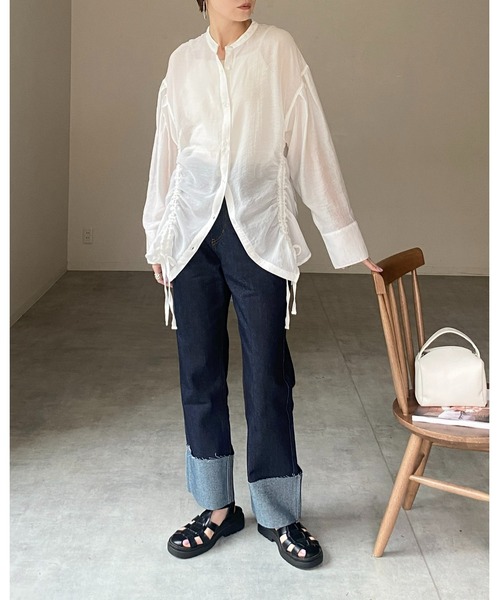 She's Closet(シーズクローゼット)の「バンドカラー長袖ドロストシャーリングシアーシャツブラウス(シャツ/ブラウス・レディース・ホワイト/ブラック/ライトベージュ・FREE)」の9枚目の写真