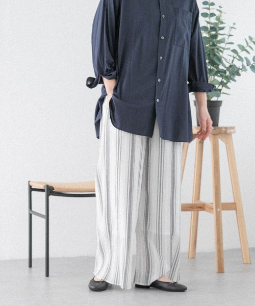 FORK&SPOON(フォークアンドスプーン)の「FORK&SPOON コットンドビーストライプパンツ(その他パンツ・レディース・チャコールグレー/ホワイト・2/1)」の8枚目の写真