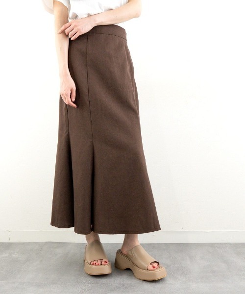 Fabby fabby(ファビィーファビィー)の「ワンベルトワイド厚底サンダル(サンダル・レディース・ブラック/ライトベージュ/オフホワイト・LARGE/MEDIUM/SMALL)」の20枚目の写真