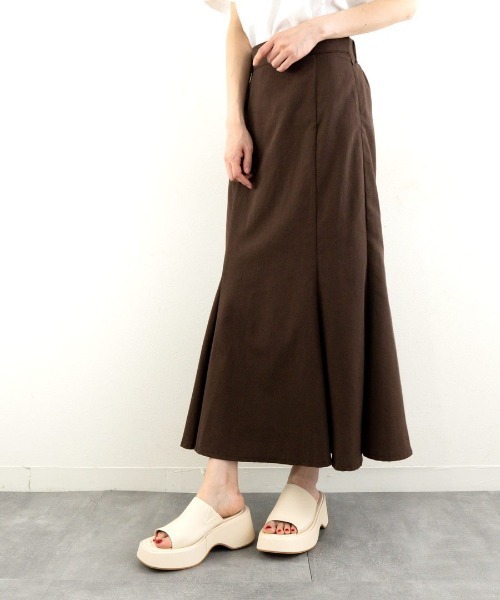 Fabby fabby(ファビィーファビィー)の「ワンベルトワイド厚底サンダル(サンダル・レディース・ブラック/ライトベージュ/オフホワイト・LARGE/MEDIUM/SMALL)」の6枚目の写真