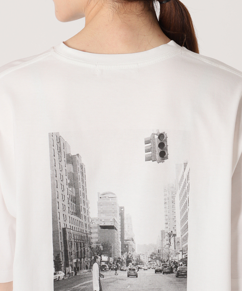 SLOBE IENA(スローブイエナ)の「【+81BRANCA/ハチイチブランカ 】 PHOTO Tシャツ(Tシャツ/カットソー・レディース・オフホワイト/ライトホワイト/ホワイト系その他/ホワイト×ホワイト/ホワイト・FREE)」の18枚目の写真