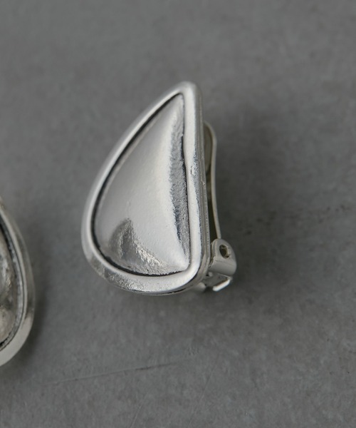 ear PAPILLONNER(イアパピヨネ)の「【UBU PARIS(ウブ)】ハーフムーンイヤリング(イヤリング・レディース・シルバー・FREE)」の6枚目の写真