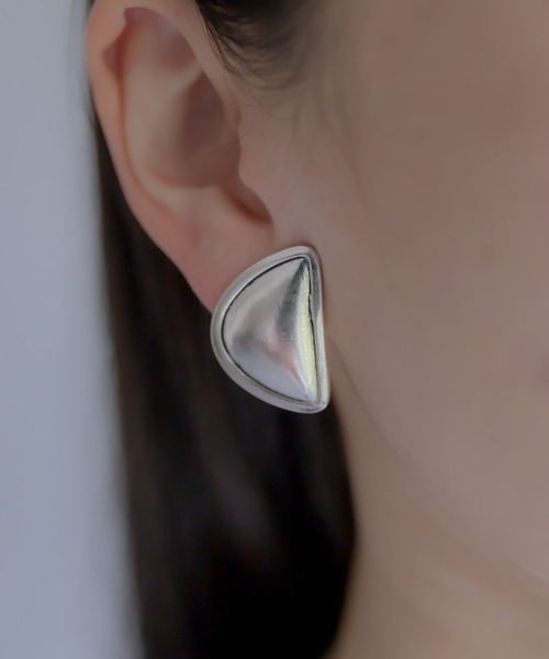 ear PAPILLONNER(イアパピヨネ)の「【UBU PARIS(ウブ)】ハーフムーンイヤリング(イヤリング・レディース・シルバー・FREE)」の10枚目の写真