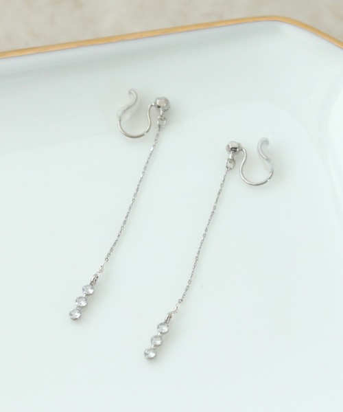 Three Four Time(スリーフォータイム)の「トリプルストーンロングノンホール(イヤリング・レディース・シルバー/ゴールド・FREE)」の5枚目の写真