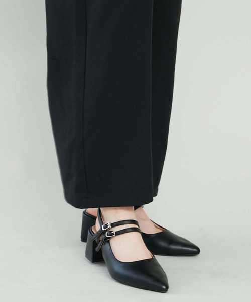 archives(アルシーヴ)の「ポインテッドストラップパンプス(パンプス・レディース・ブラック/アイボリー・MEDIUM/LARGE)」の11枚目の写真