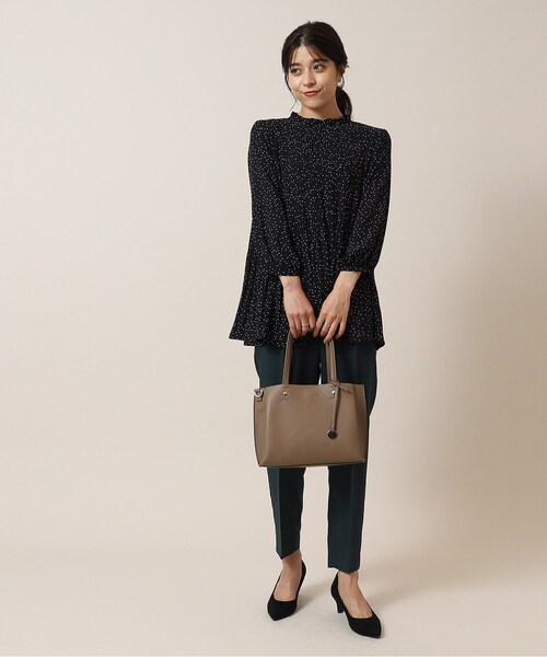 SHOO・LA・RUE（シューラルー）の「◆日本製ポインテッドパンプス（パンプス・レディース・ブラック/サンドベージュ・35/45/25）」の8枚目の写真