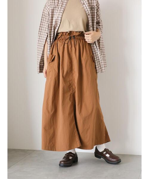 ehka sopo（エヘカソポ）の「ナイロンカーゴスカート（スカート・レディース・キャメル/ベージュ/ブラック・F）」の5枚目の写真