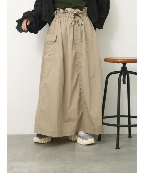 ehka sopo（エヘカソポ）の「ナイロンカーゴスカート（スカート・レディース・キャメル/ベージュ/ブラック・F）」の7枚目の写真