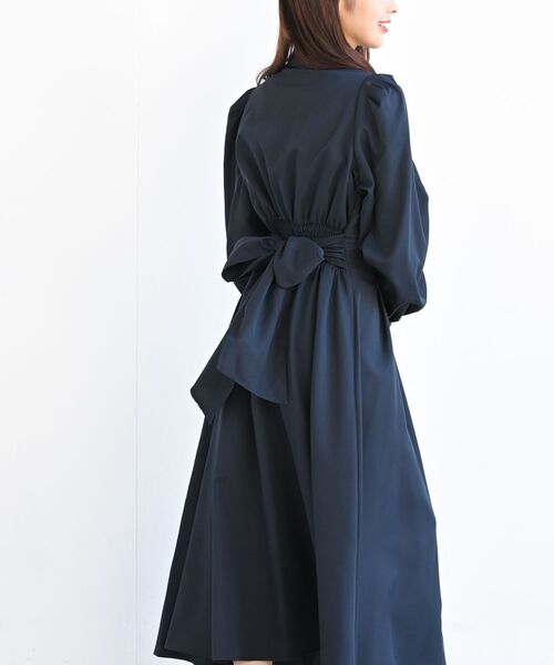 rps（アールピーエス）の「共地リボン付きタックシャツワンピース（シャツワンピース・レディース・チャコールグレー/モカ/ダークネイビー・フリー）」の3枚目の写真