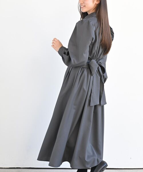 rps（アールピーエス）の「共地リボン付きタックシャツワンピース（シャツワンピース・レディース・チャコールグレー/モカ/ダークネイビー・フリー）」の5枚目の写真