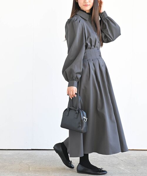 rps（アールピーエス）の「共地リボン付きタックシャツワンピース（シャツワンピース・レディース・チャコールグレー/モカ/ダークネイビー・フリー）」の7枚目の写真