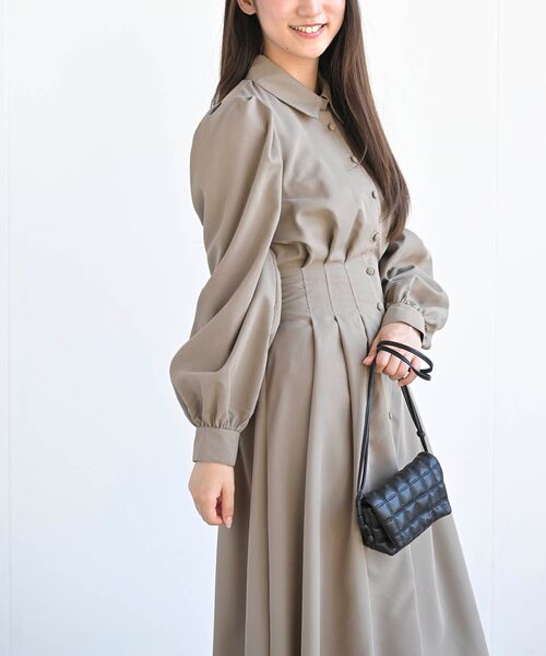 rps（アールピーエス）の「共地リボン付きタックシャツワンピース（シャツワンピース・レディース・チャコールグレー/モカ/ダークネイビー・フリー）」の19枚目の写真