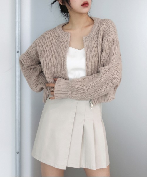 【りさこ@プロフ読んで下さい】クレージュ　ニットクロップドカーディガン りさこ@プロフ読んで下さい様専用】クレージュ ニットクロップド