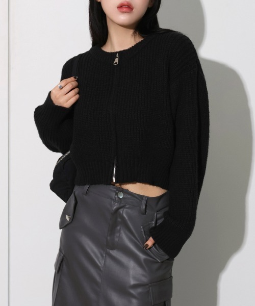 FOLLOWIN（フォロウィン）の「ふわふわラウンドネックジップアップ